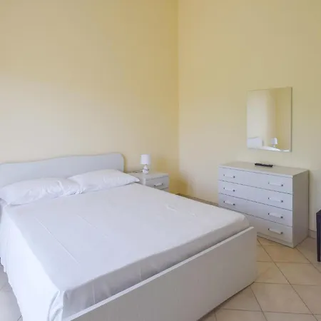 Amazing Home In Melito Porto Salvo 美利托迪波尔图萨尔维